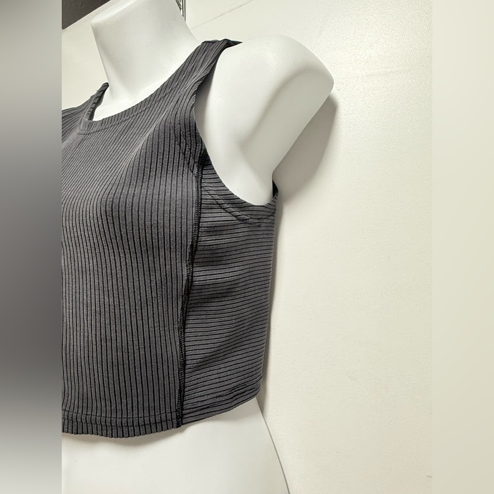 Lululemon Ribbed Softstreme Cropped Tank Top Size 4 - Picture 3 of 8